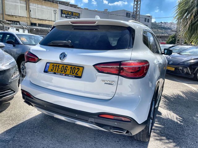 אם ג'י EHS PHEV