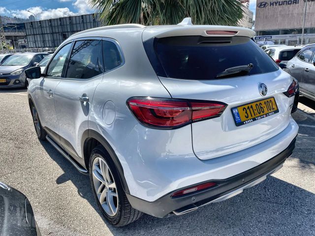 אם ג'י EHS PHEV
