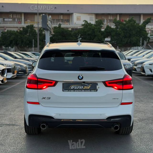 ב מ וו X3