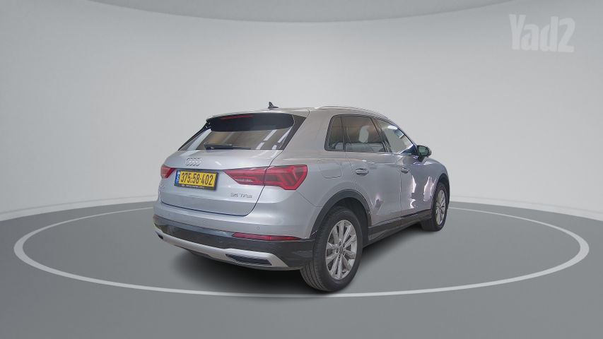 אאודי Q3
