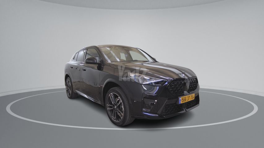 ב מ וו X2