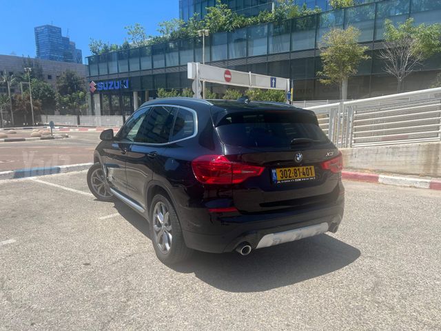 ב מ וו X3