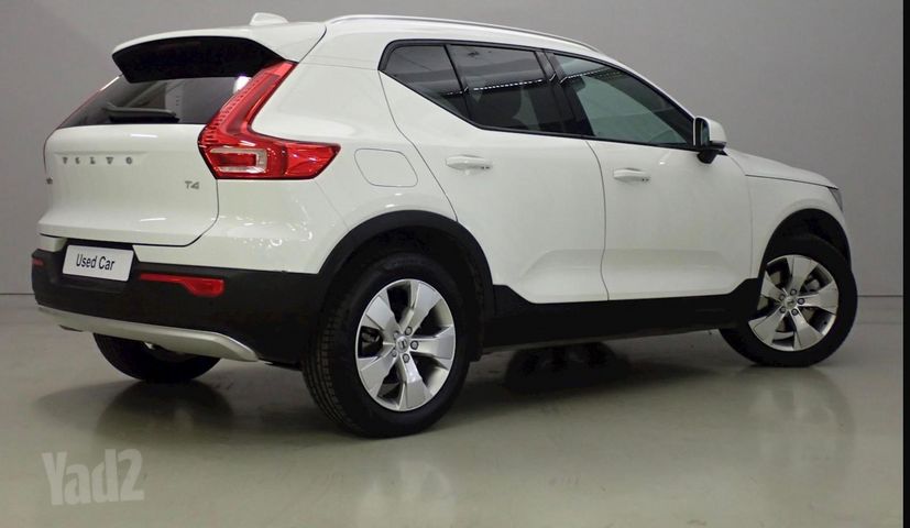 מודעת רכב וולוו XC40