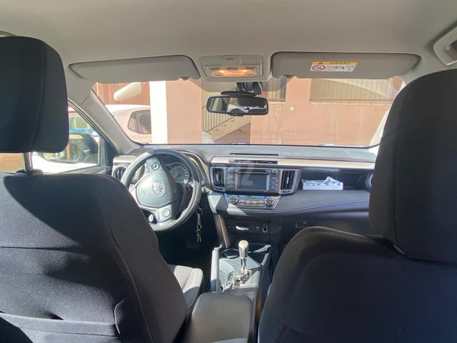 טויוטה RAV4