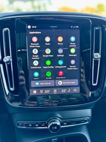 וולוו XC40
