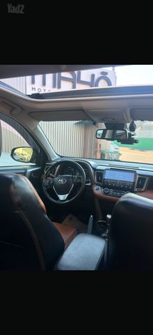 טויוטה RAV4