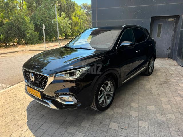 מודעת רכב אם ג'י EHS PHEV