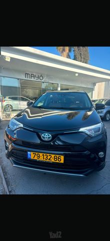 טויוטה RAV4