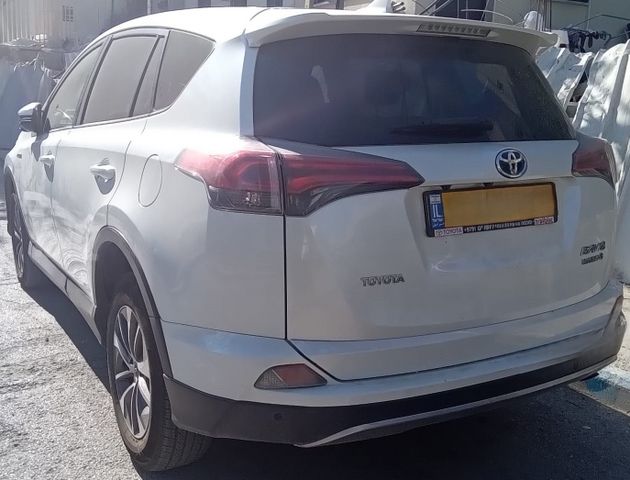 טויוטה RAV4