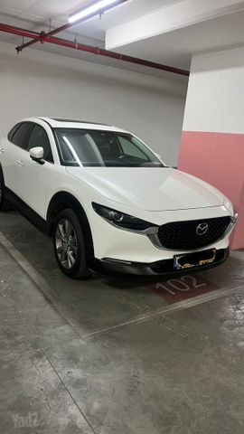 מודעת רכב מאזדה CX-30