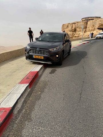 טויוטה RAV4