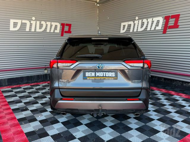 טויוטה RAV4