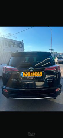 טויוטה RAV4