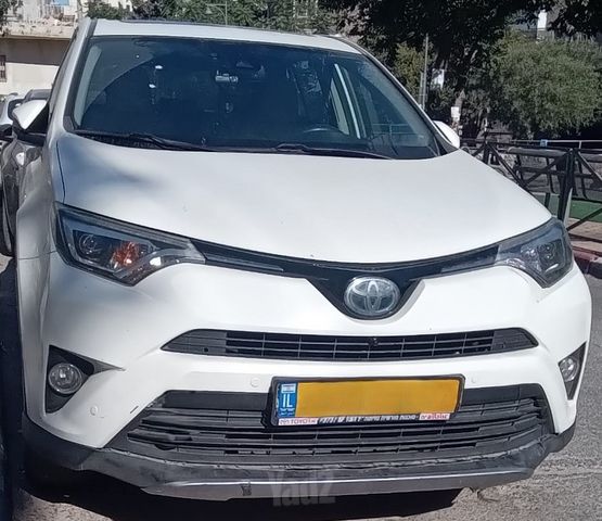טויוטה RAV4