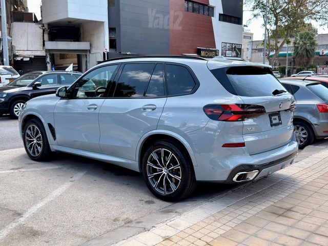 ב מ וו X5