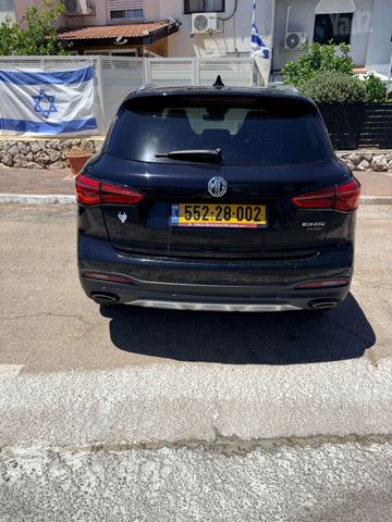 אם ג'י EHS PHEV