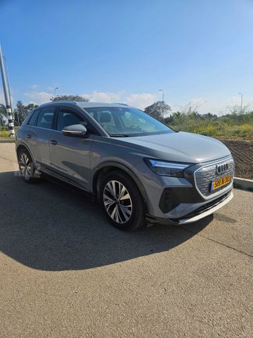 אאודי Q4 e-tron