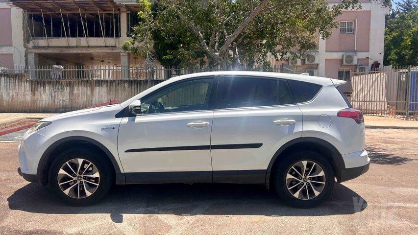 טויוטה RAV4