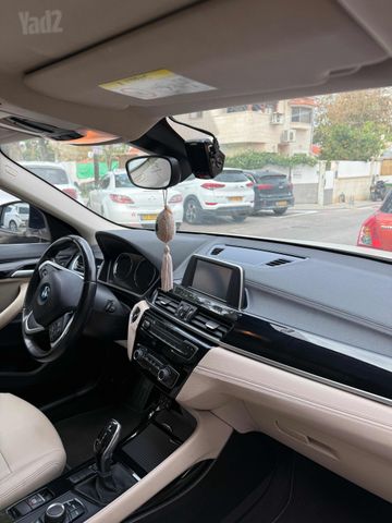 ב מ וו X2