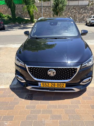 מודעת רכב אם ג'י EHS PHEV