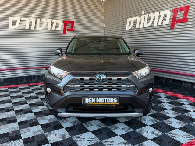 טויוטה RAV4