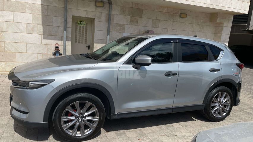 מודעת רכב מאזדה CX-5
