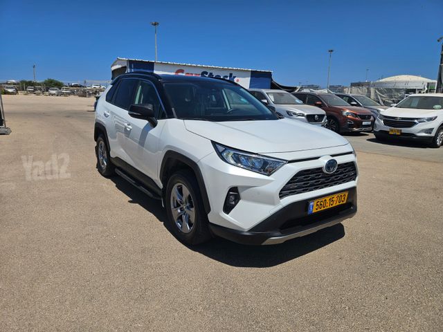 טויוטה RAV4