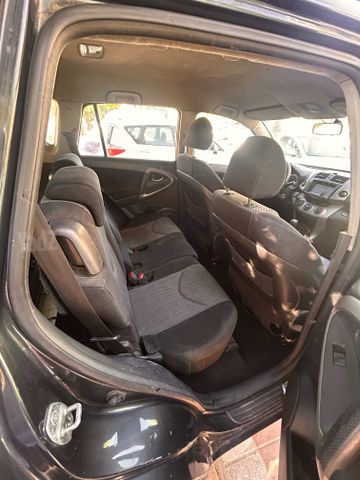 טויוטה RAV4