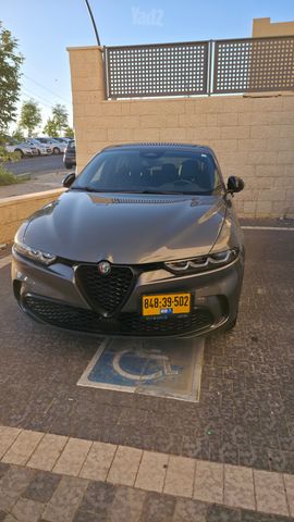 אלפא רומיאו טונלה