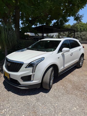 קאדילק XT5