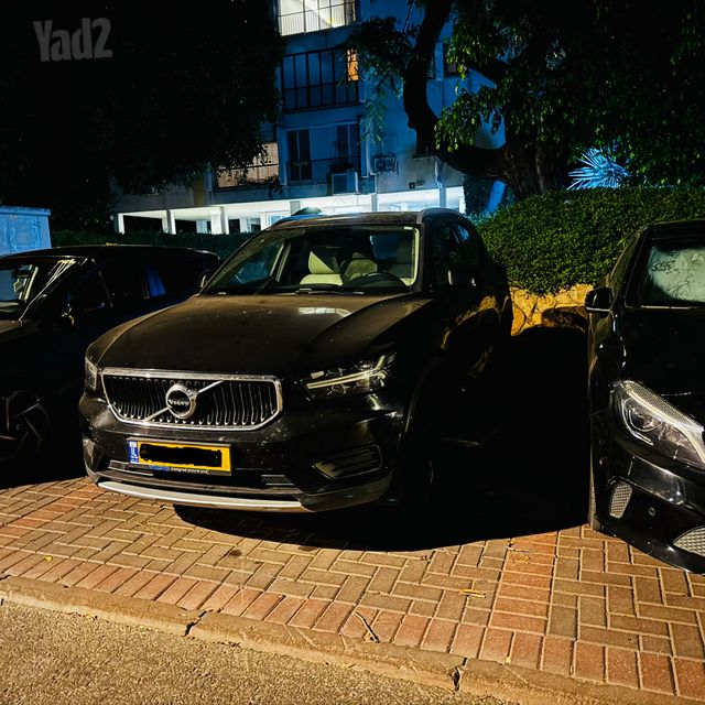 וולוו XC40
