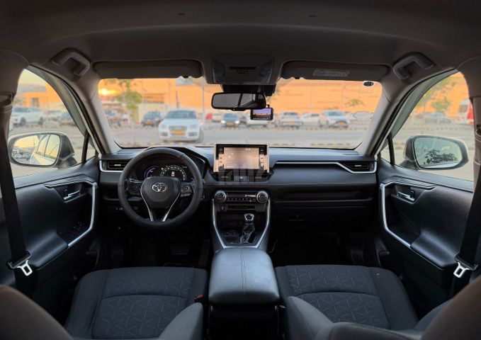 טויוטה RAV4