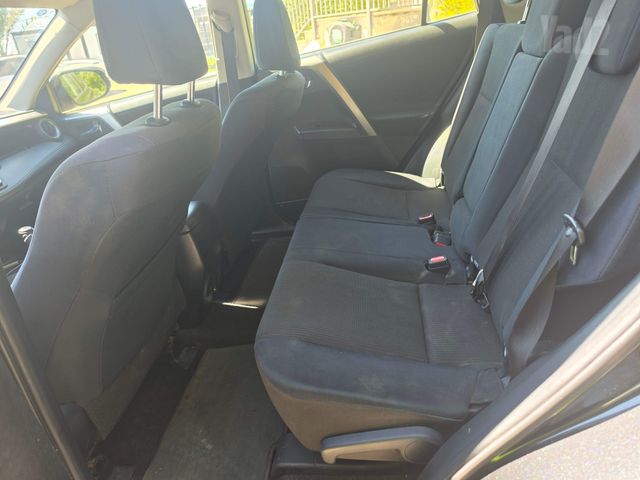 מודעת רכב טויוטה RAV4 2