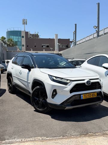 טויוטה RAV4