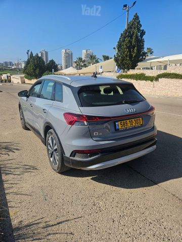 מודעת רכב אאודי Q4 e-tron