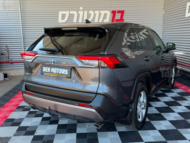 טויוטה RAV4