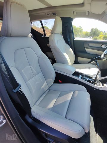 מודעת רכב וולוו XC40