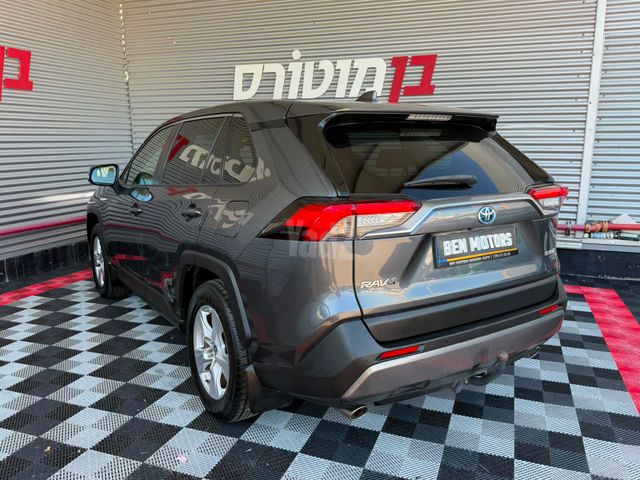 טויוטה RAV4