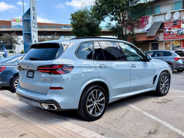 ב מ וו X5