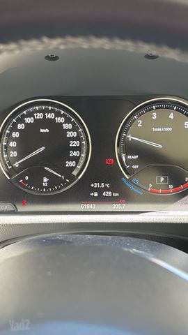 ב מ וו X1