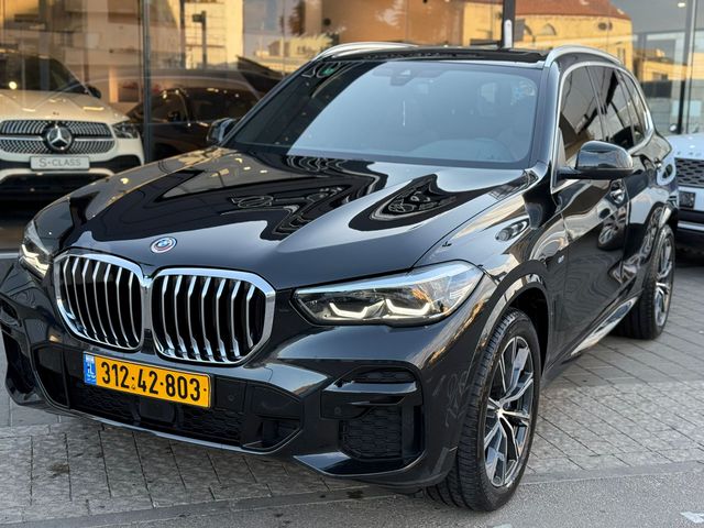 ב מ וו X5