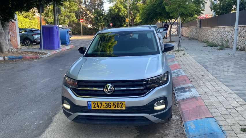 מודעת רכב פולקסווגן T-קרוס
