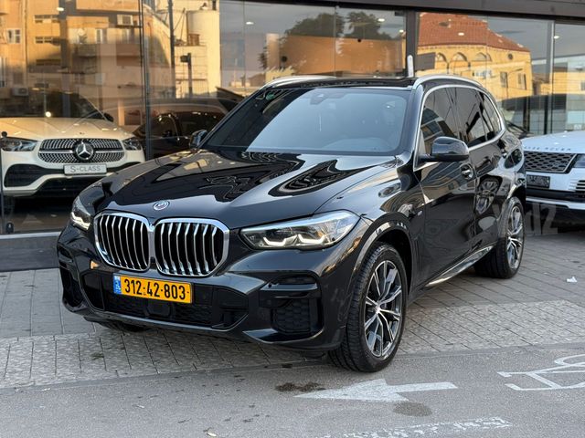ב מ וו X5