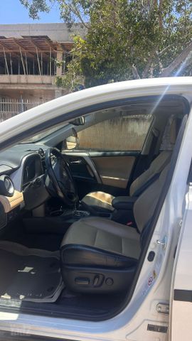 טויוטה RAV4