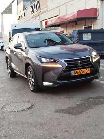 לקסוס NX