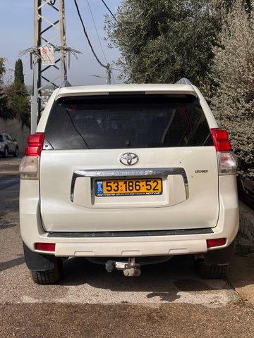 מודעת רכב טויוטה לנד קרוזר