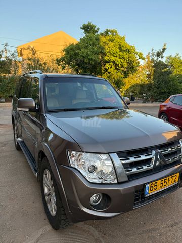 מיצובישי פג'רו