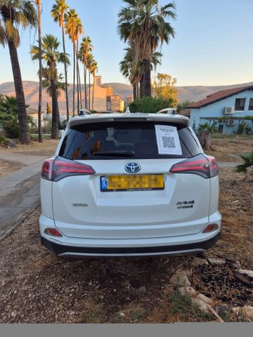 טויוטה RAV4