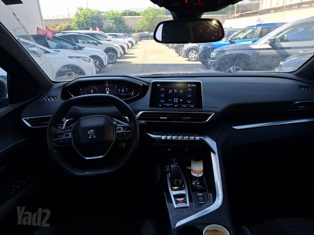פיג'ו 5008