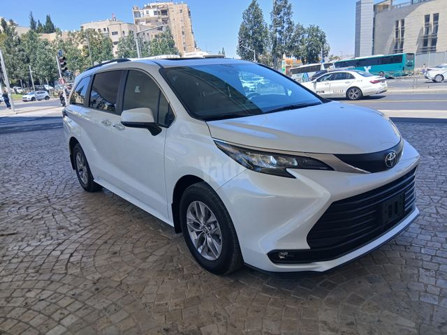 טויוטה סיינה